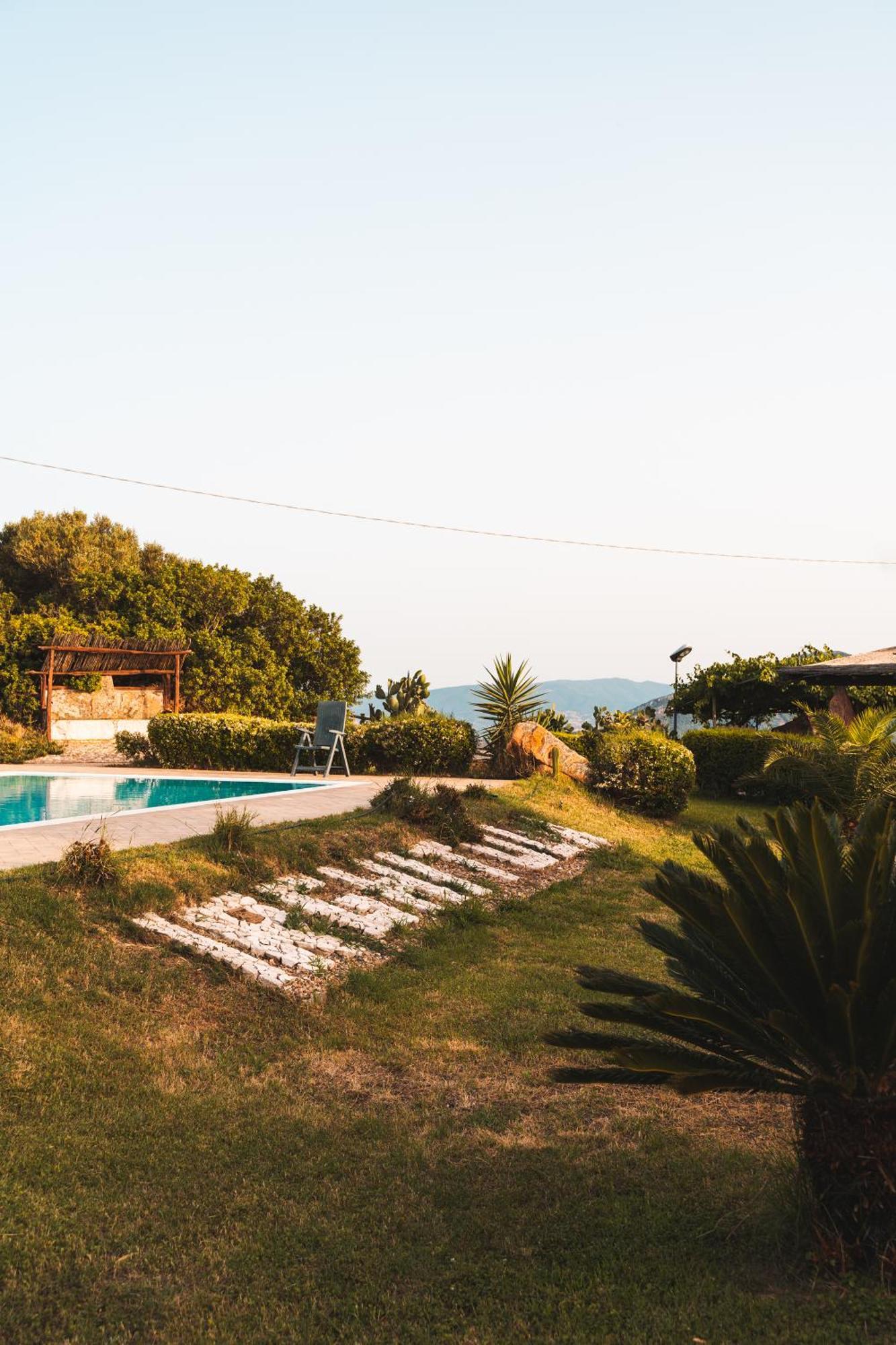 Agriturismo Irghitula Posada  Εξωτερικό φωτογραφία